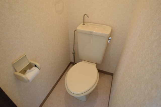 プリムラのトイレ|バス・トイレ別です