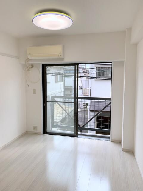 ラフィーネひばりヶ丘の洋室