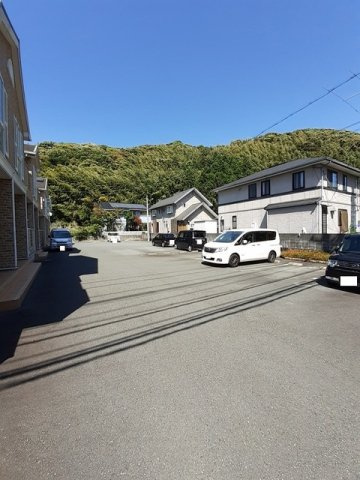 グリーン・メゾンＢの駐車場