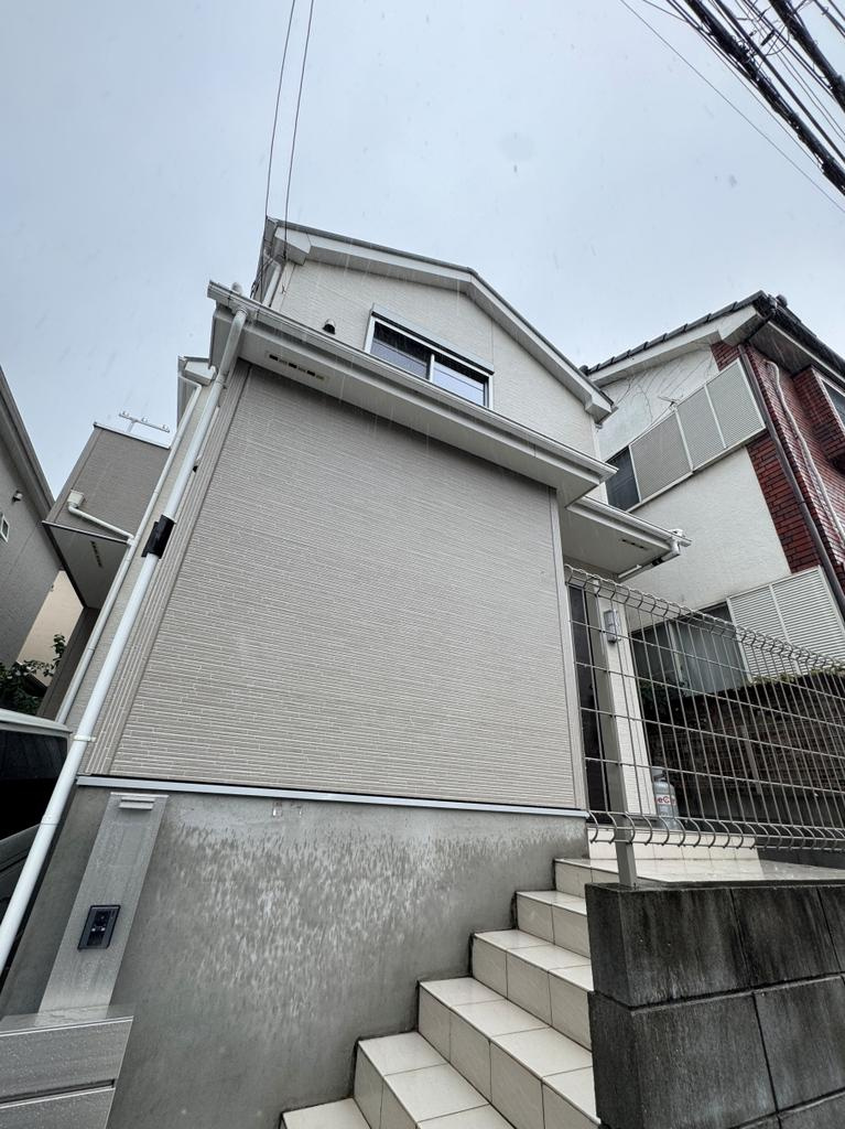 富士見市大字水子の中古一戸建の外観|みずほ台駅徒歩12分！
リフォーム済みでキレイな4LDK中古一戸建て♪
資料請求やご見学などお気軽にお問い合わせください。