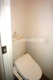 グリーンヒルズ朝暉5番館のトイレ|温水洗浄付きのトイレになります☆彡