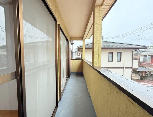 【バルコニー】