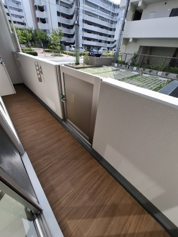 GROOVE上甲子園レジデンスのバルコニー