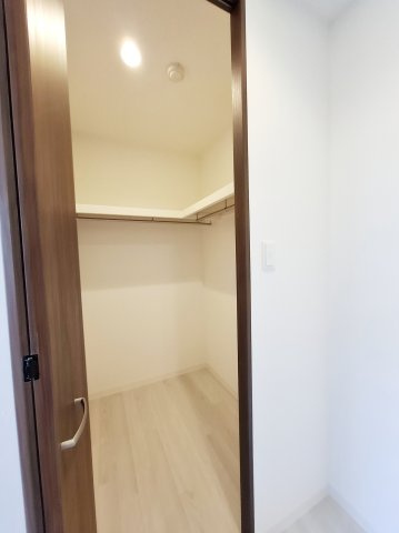 GROOVE上甲子園レジデンスの収納|ウォークインクローゼット