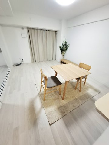 GROOVE上甲子園レジデンスの居間・リビング|家具イメージ