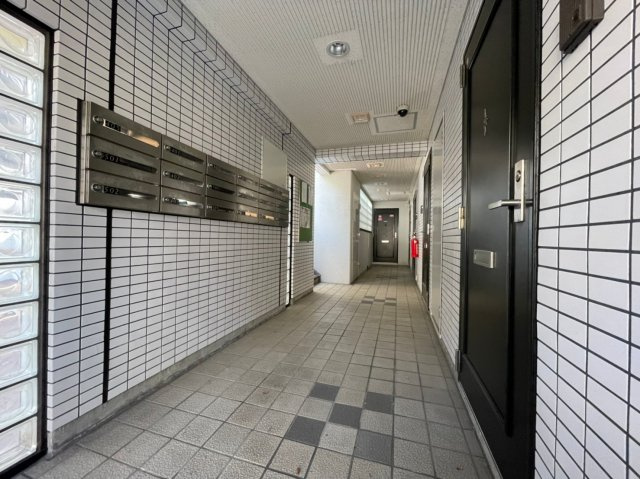 垂水ハイツ一番館のエントランス