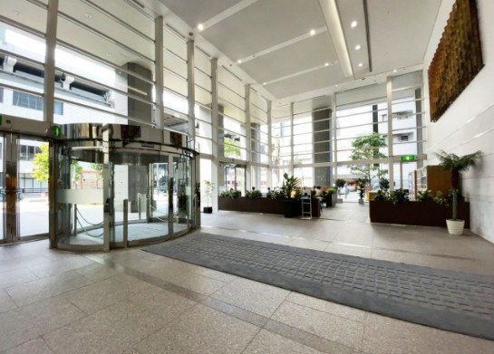 サンマリオンタワーのエントランス