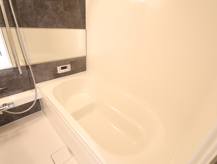 熊本市南区出仲間９丁目のアパートの浴室