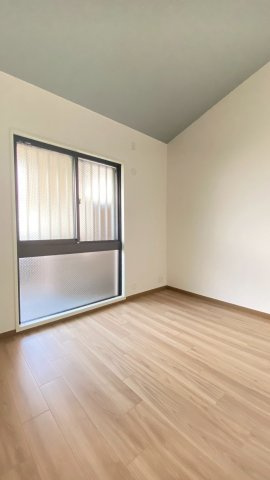 コート甲子園南四番館の子供部屋|洋室