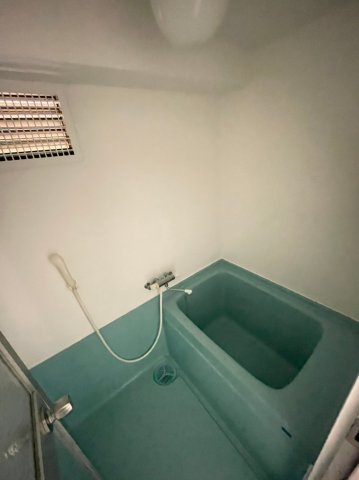 メゾン霞ヶ丘の浴室