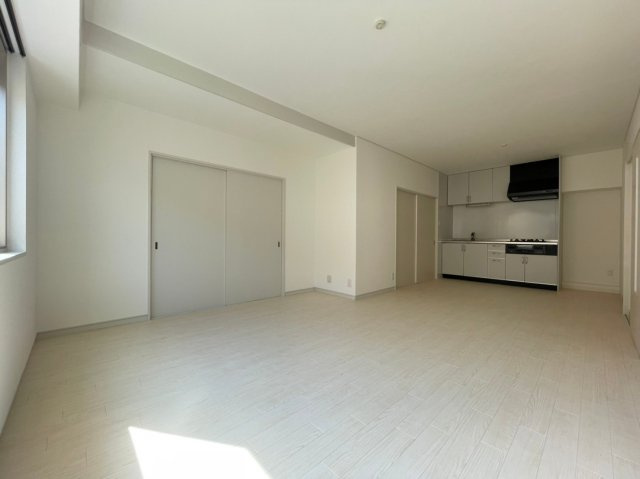 メゾン霞ヶ丘の居間・リビング