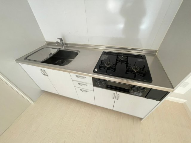 メゾン霞ヶ丘のキッチン