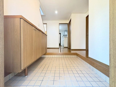 【玄関】 | 豊中市緑丘2丁目貸家