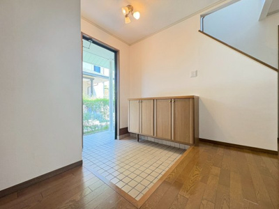 【玄関】 | 豊中市緑丘2丁目貸家