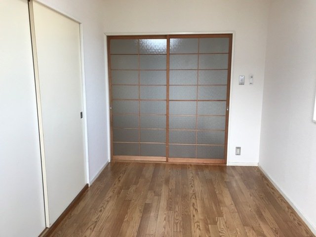 エクセルハイム宮路の洋室