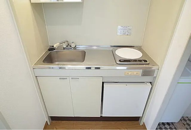 【兵庫県】神戸市長田区　1棟収益マンションのキッチン