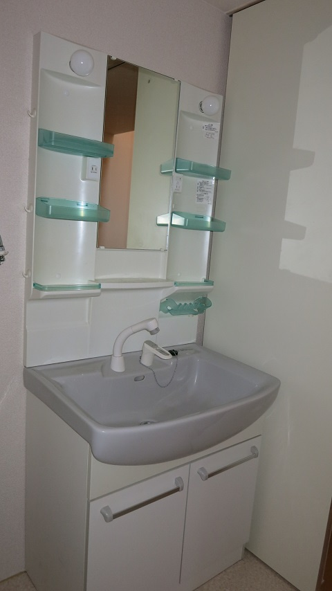 ユニキューブ焼山の独立洗面台