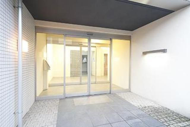 ルミエール中町のエントランス