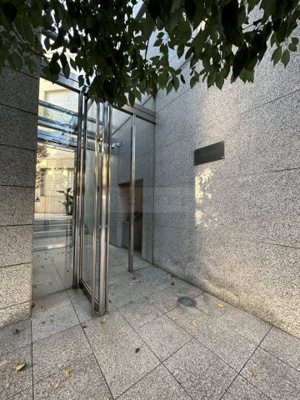 【エントランス】 | ライブリーコート