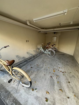 【駐車場】 | ライブリーコート