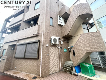 敷地内に駐輪場があります