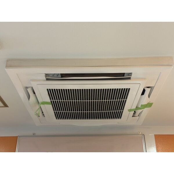 大阪市西区土佐堀１丁目の店舗一部のその他