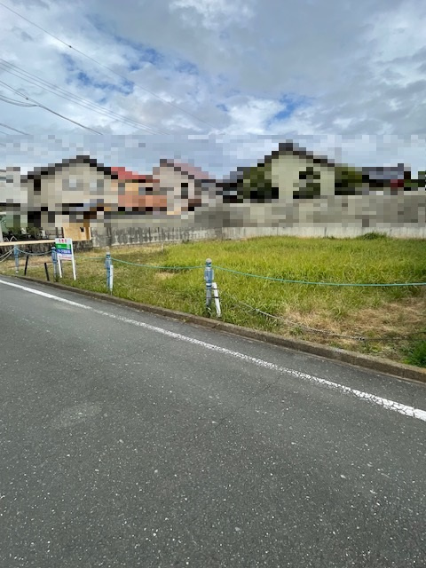 売地　豊川市伊奈町古当48-1，48-3の前面道路含む現地写真|前面道路