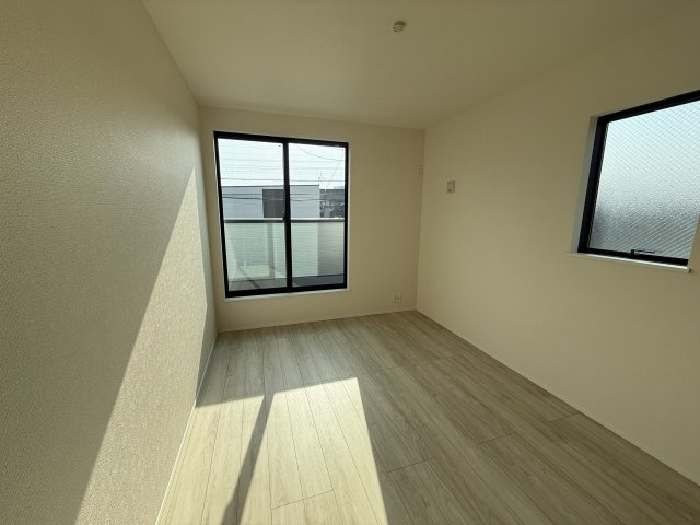 リナージュ前橋市朝日町2丁目25-1期　1号棟の洋室|２階洋室2です