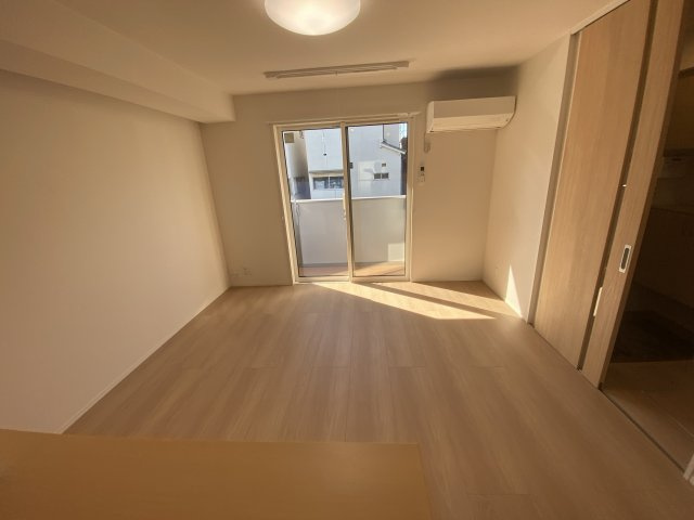 ルグラン亀山の居間・リビング