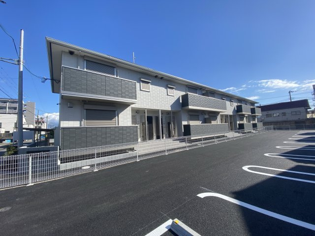 ルグラン亀山の外観