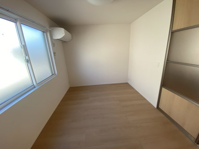 ルグラン亀山の寝室