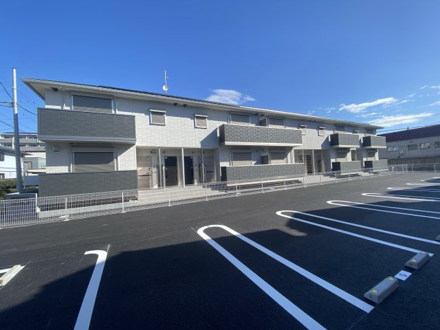 ルグラン亀山の外観