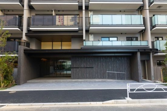 プラウドフラット両国サウスのエントランス