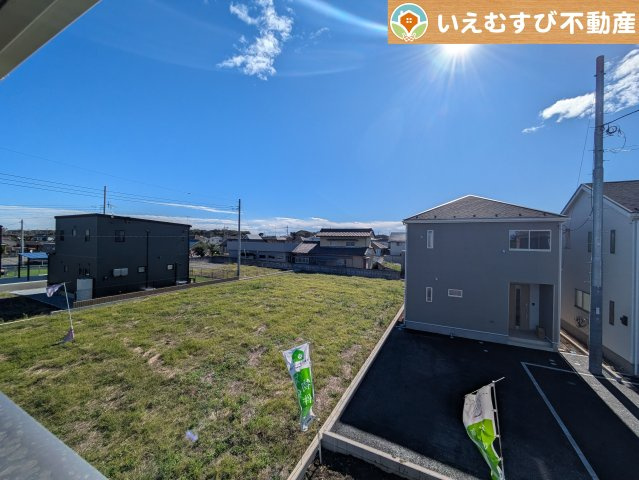 Cradle garden　邑楽町中野第4の展望|高い建物が無く開放感のある展望
バルコニーからの展望も開けていて閑静な住宅地が望めます。日当りも良いですね♪