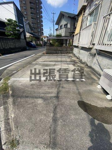 仲介手数料0円！！サンシティ鈴和A棟B棟の駐車場