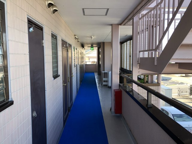 サニーヒル美原町のその他共用部分|廊下部分です