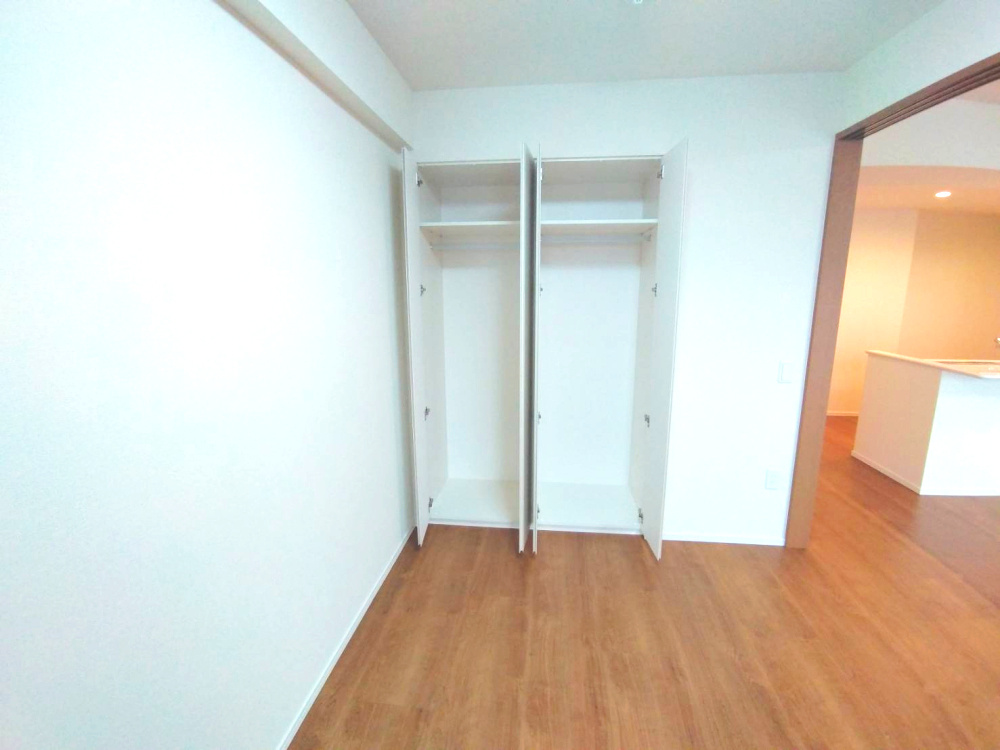 アンビシャス上尾の収納|分けて使えるクローゼットで整理整頓もしやすいです。