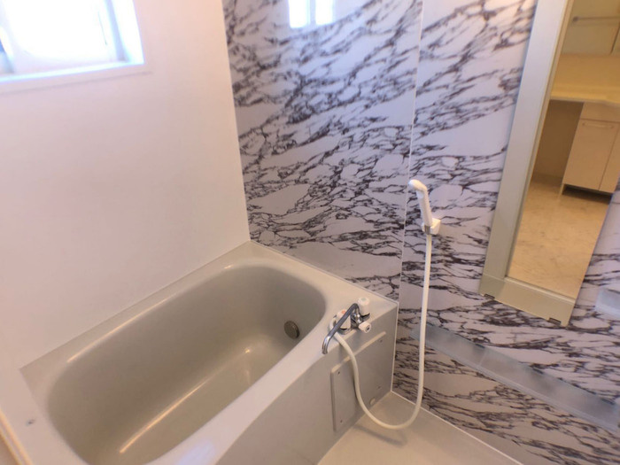 シャルロッテの浴室