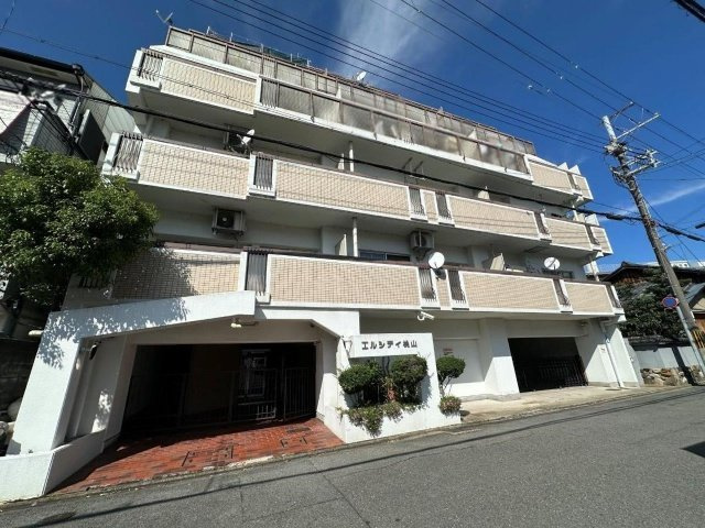 エルシティ桃山の外観
