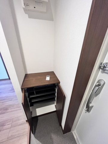 アーウィン羽沢の内装|シューズボックス　※現況優先