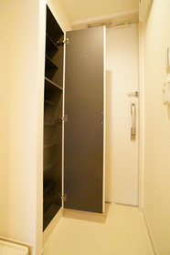 【玄関】 | リブリブランメゾン壱番館(リブリブランメゾンイチバンカン)