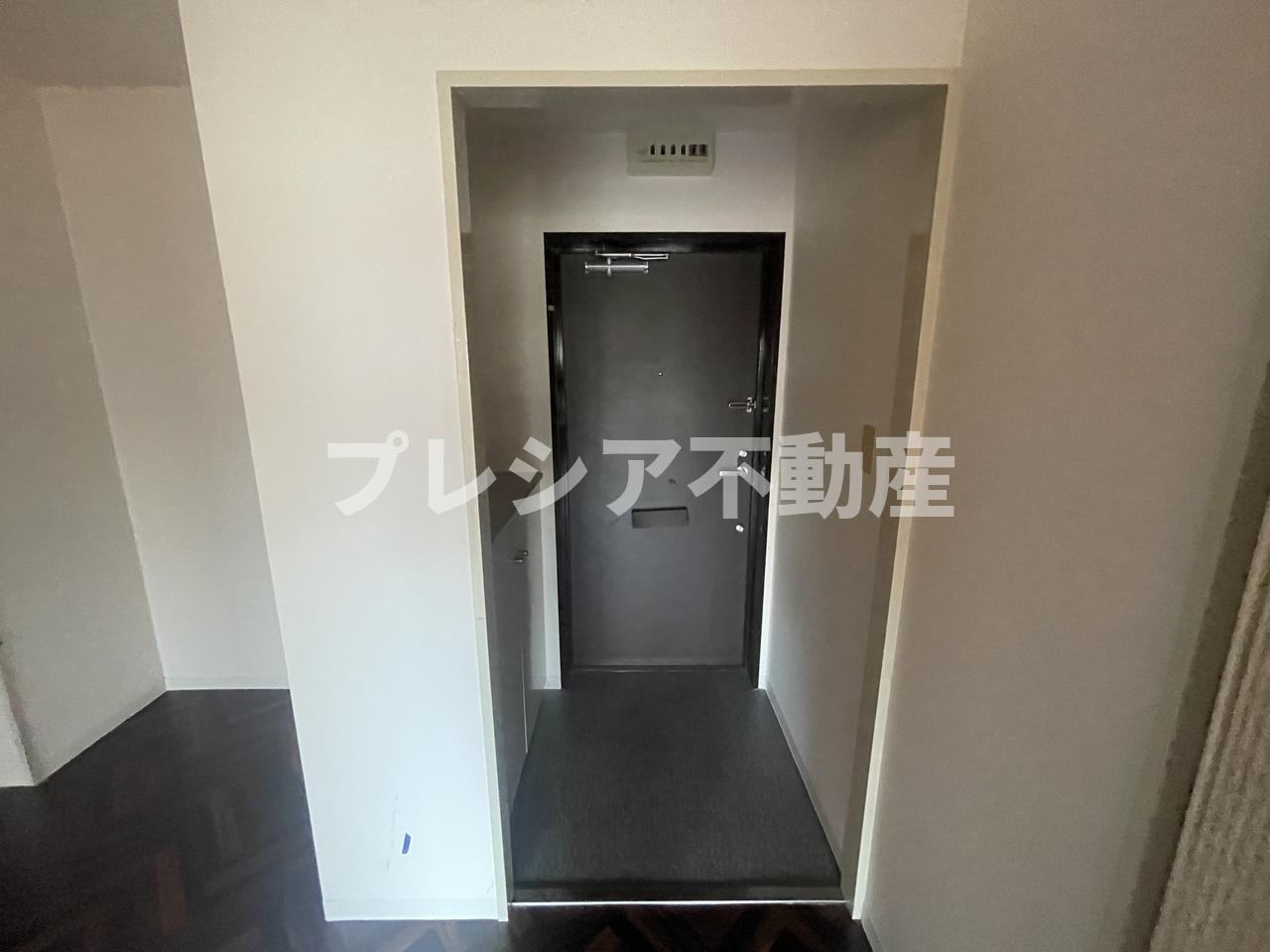 ハイコート甲子園の玄関