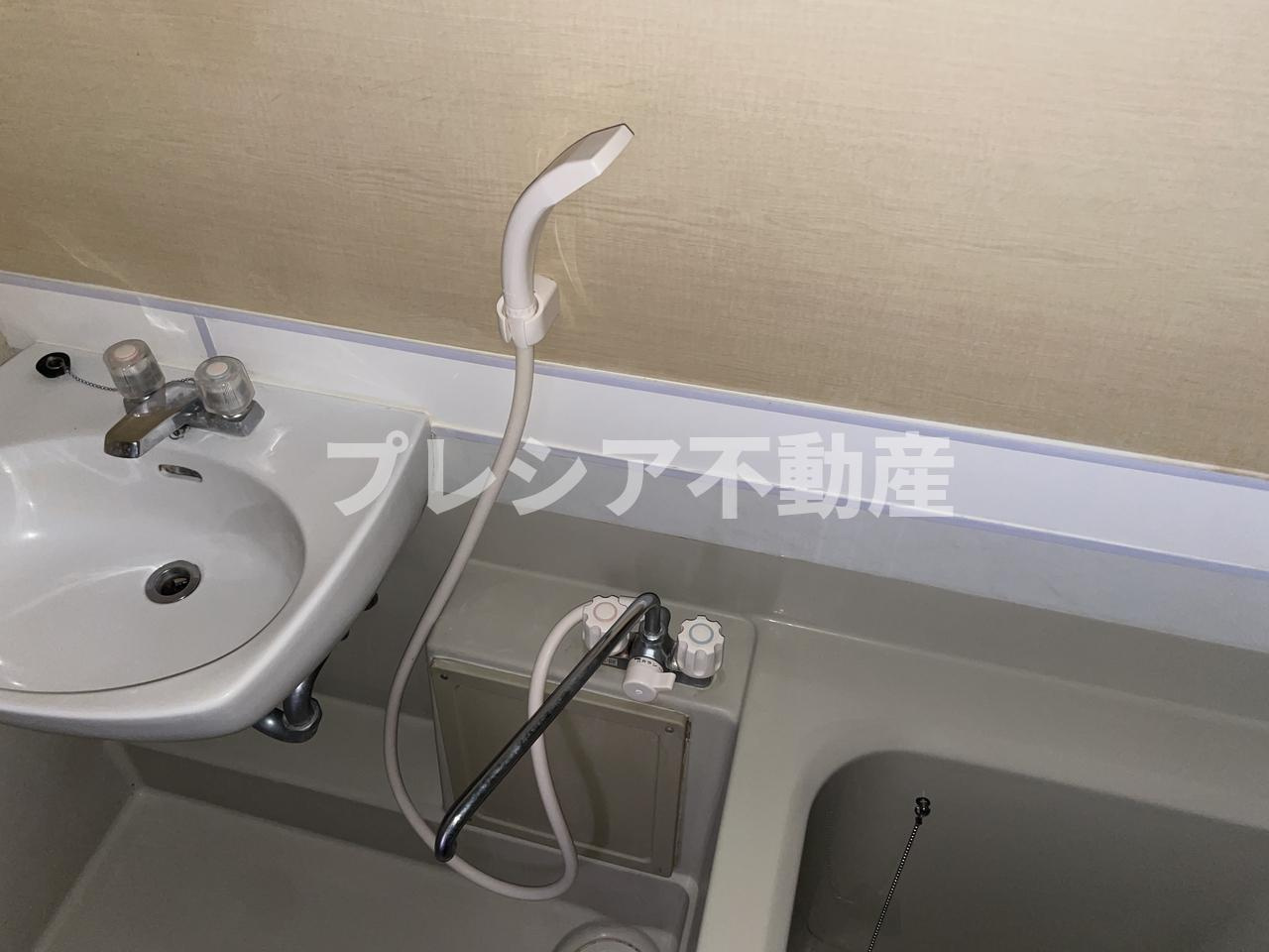 ハイコート甲子園の浴室