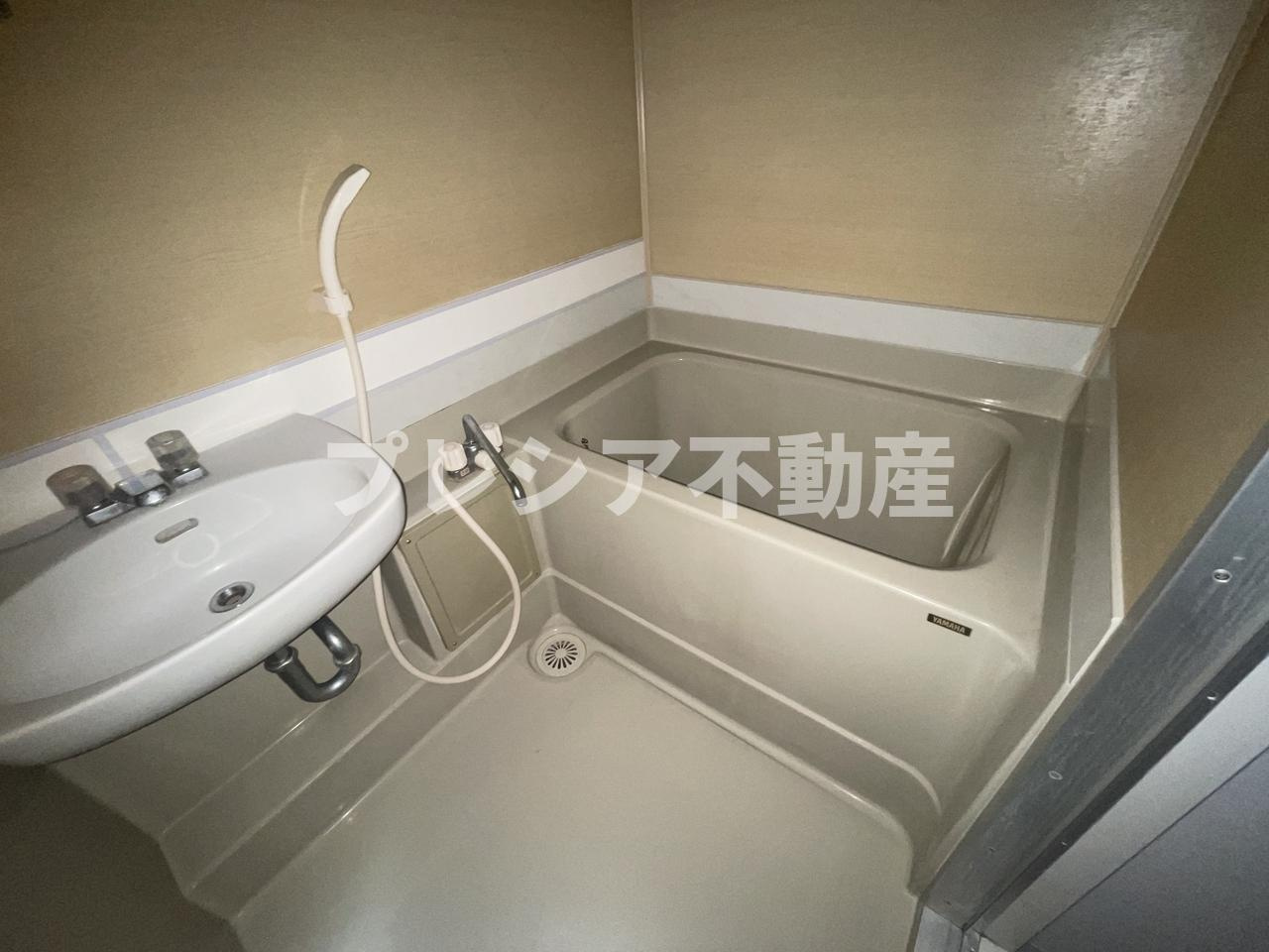 ハイコート甲子園の浴室