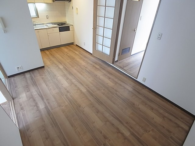 ロイヤルコートナグラの居間・リビング|リビングスペース