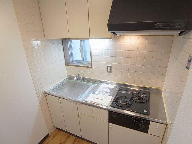 ロイヤルコートナグラのキッチン|システムキッチン、２口コンロ