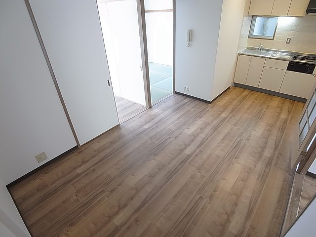 ロイヤルコートナグラの居間・リビング|リビング