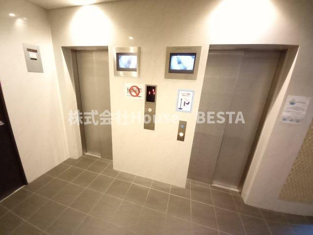 プレサンス三宮東フィールのロビー