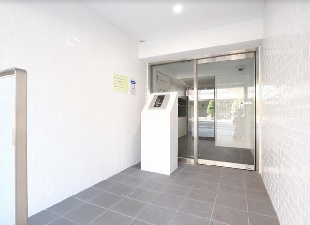 ＫＮＯＴＳ　ＴＯＢＵＮＥＲＩＭＡ　Ｓｔａ．のエントランス|ゆとりのあるエントランスです