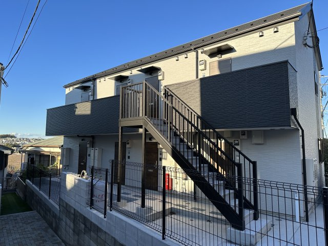 クレオパトラ西生田の外観